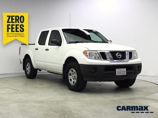 White 2019 Nissan Frontier S