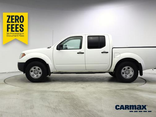 White 2019 Nissan Frontier S