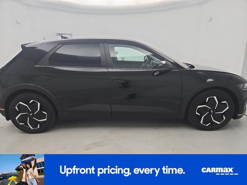 Black 2024 Hyundai IONIQ 5 SE