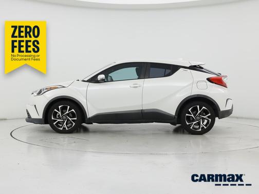 White 2018 Toyota C-HR XLE Premium