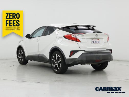 White 2018 Toyota C-HR XLE Premium