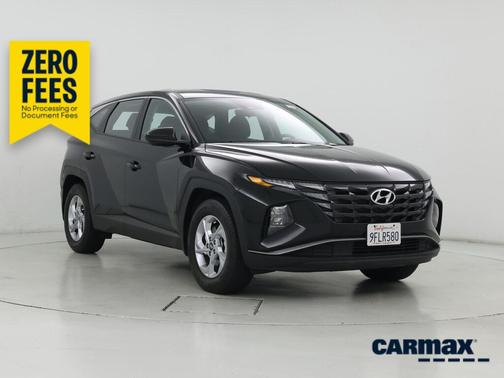 Black 2023 Hyundai TUCSON SE