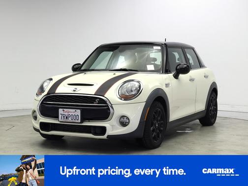 White 2015 MINI Hardtop S