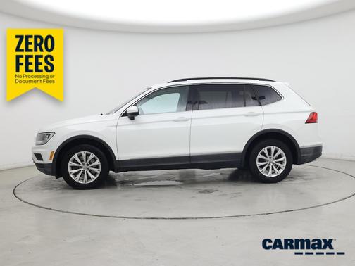 White 2018 Volkswagen Tiguan SE