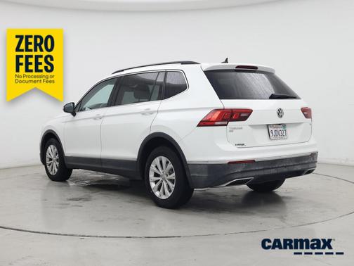 White 2018 Volkswagen Tiguan SE