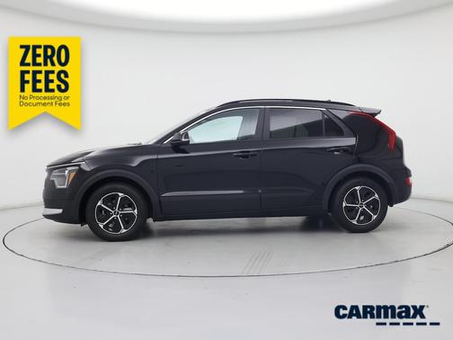 Black 2024 Kia Niro EX