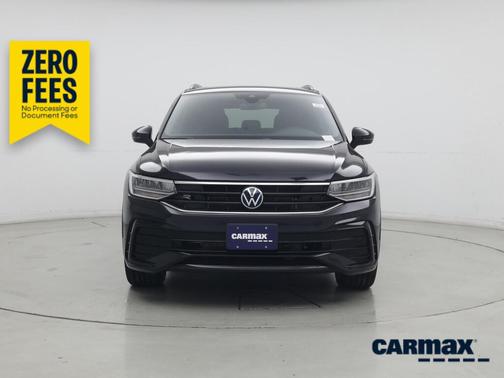 Black 2023 Volkswagen Tiguan SE R-Line Black