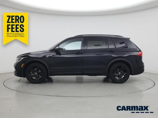 Black 2023 Volkswagen Tiguan SE R-Line Black