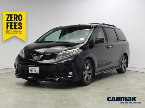 Black 2019 Toyota Sienna SE Premium