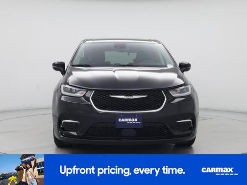 Black 2023 Chrysler Pacifica Touring L