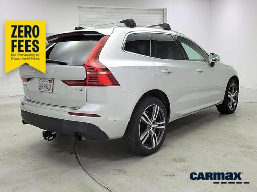 Silver 2019 Volvo XC60 Recharge Plug-In Hybrid T8 Momentum