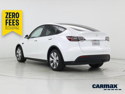 White 2023 Tesla Model Y Long Range