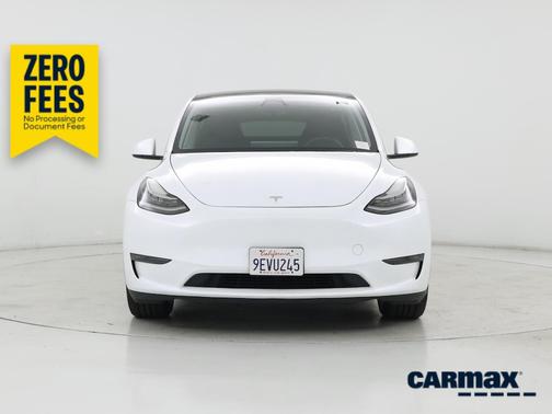 White 2023 Tesla Model Y Long Range