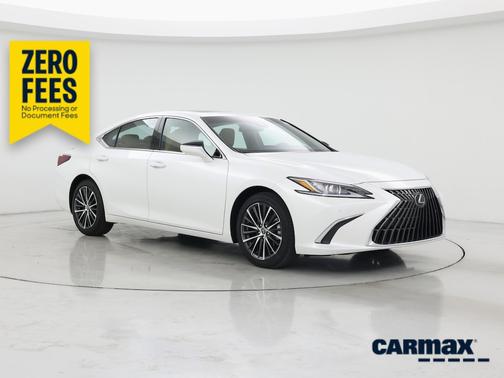 White 2025 Lexus ES 300h