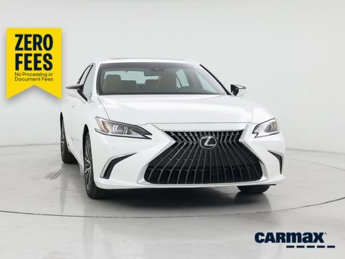 White 2025 Lexus ES 300h