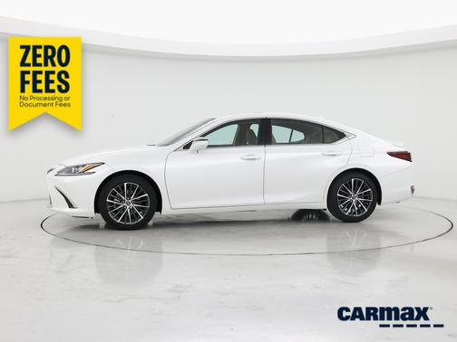 White 2025 Lexus ES 300h