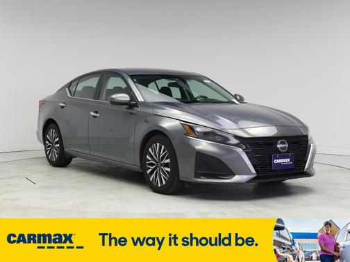 2023 Nissan Altima SV