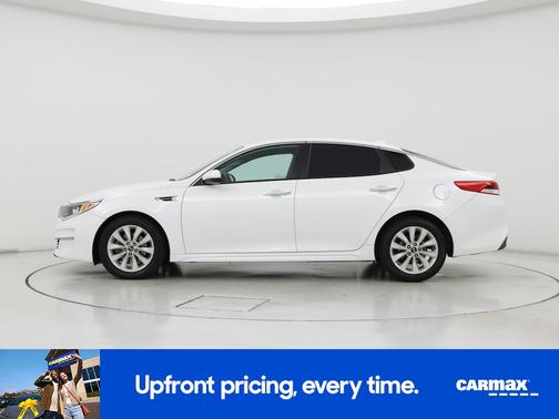 White 2017 Kia Optima LX