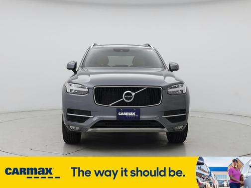 2018 Volvo XC90 T5 Momentum