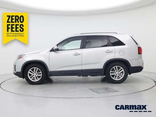 Silver 2014 Kia Sorento LX