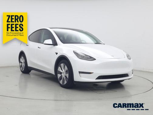 White 2023 Tesla Model Y Long Range