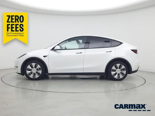 White 2023 Tesla Model Y Long Range