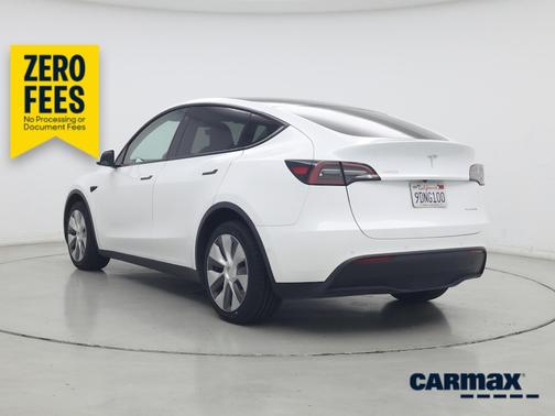 White 2023 Tesla Model Y Long Range