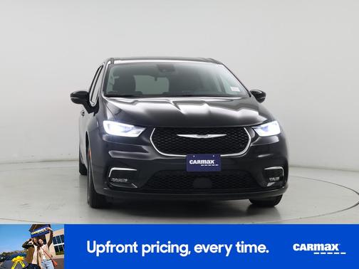 Black 2024 Chrysler Pacifica Touring L