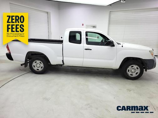 White 2015 Toyota Tacoma