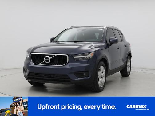 2021 Volvo XC40 T5 Momentum