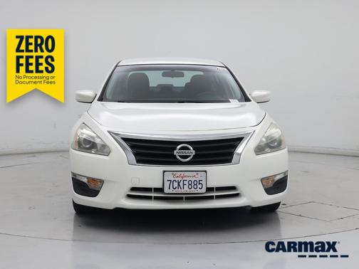 White 2014 Nissan Altima S