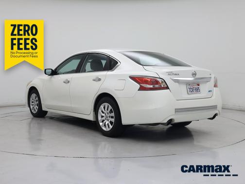 White 2014 Nissan Altima S