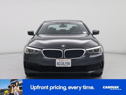 Gray 2019 BMW 530e iPerformance