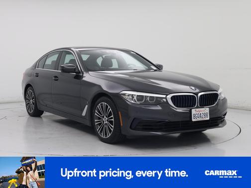 Gray 2019 BMW 530e iPerformance