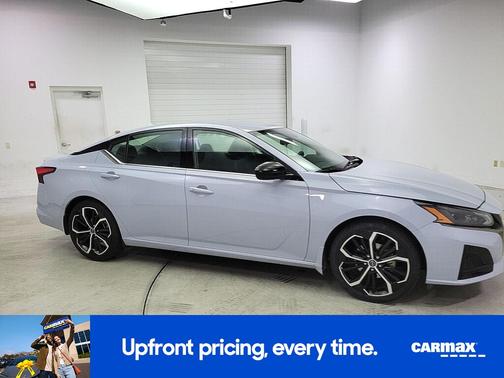 2023 Nissan Altima SR