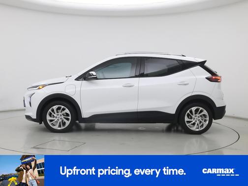 White 2023 Chevrolet Bolt EUV LT