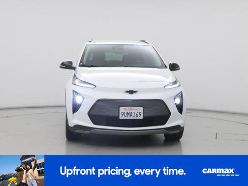 White 2023 Chevrolet Bolt EUV LT