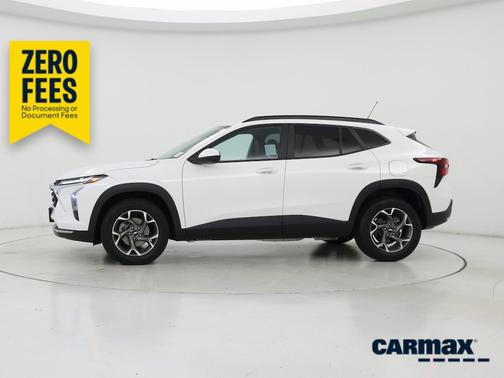 White 2024 Chevrolet Trax LT