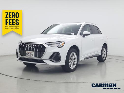 White 2024 Audi Q3 Premium