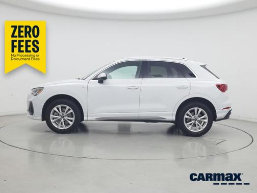 White 2024 Audi Q3 Premium