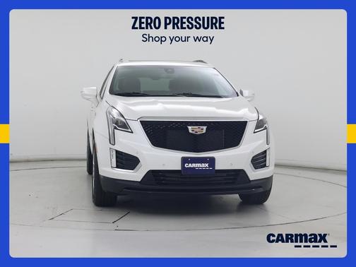 White 2022 Cadillac XT5 Sport