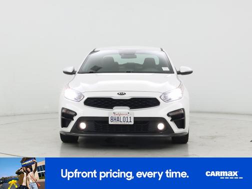 White 2019 Kia Forte EX