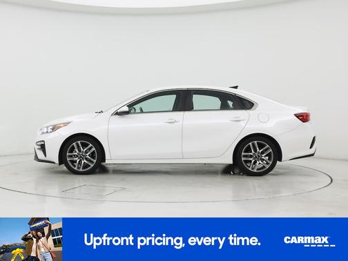 White 2019 Kia Forte EX