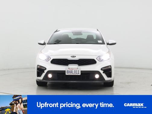 White 2019 Kia Forte EX