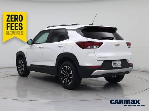 White 2025 Chevrolet Trailblazer LT