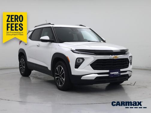 White 2025 Chevrolet Trailblazer LT