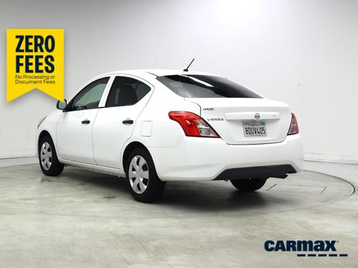 White 2015 Nissan Versa SV