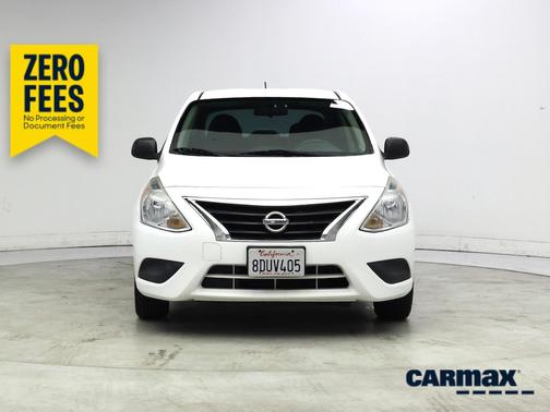 White 2015 Nissan Versa SV