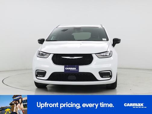 White 2026 Chrysler Pacifica Select