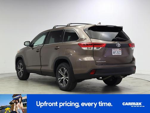 Brown 2019 Toyota Highlander LE Plus